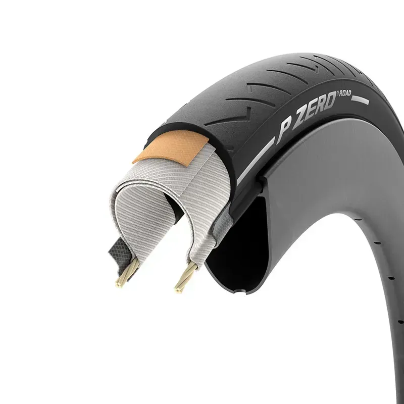 P Zero Road Black 700x2-1